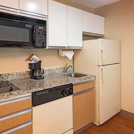 Mainstay Suites Hartford Мериден Экстерьер фото