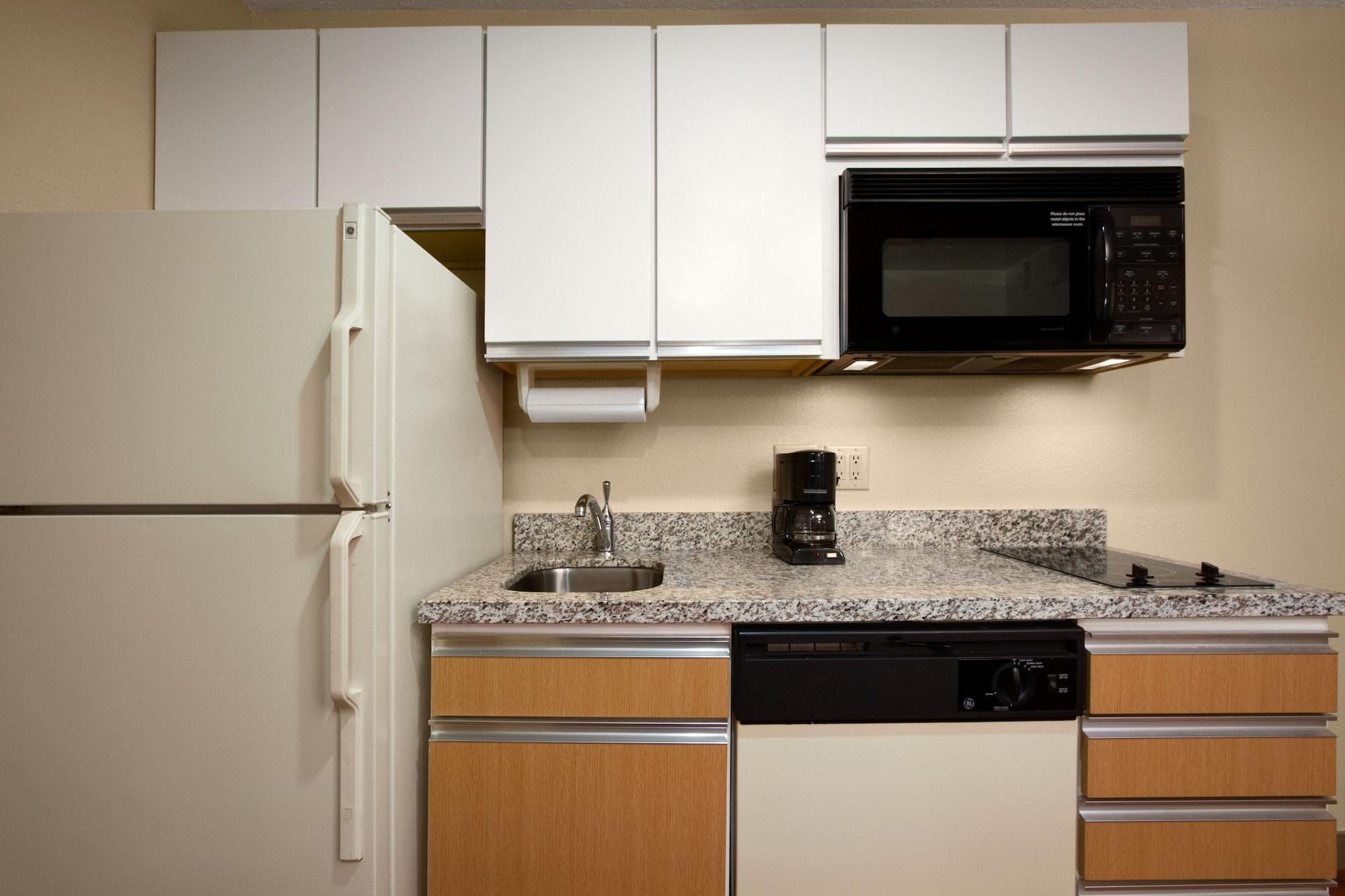 Mainstay Suites Hartford Мериден Экстерьер фото