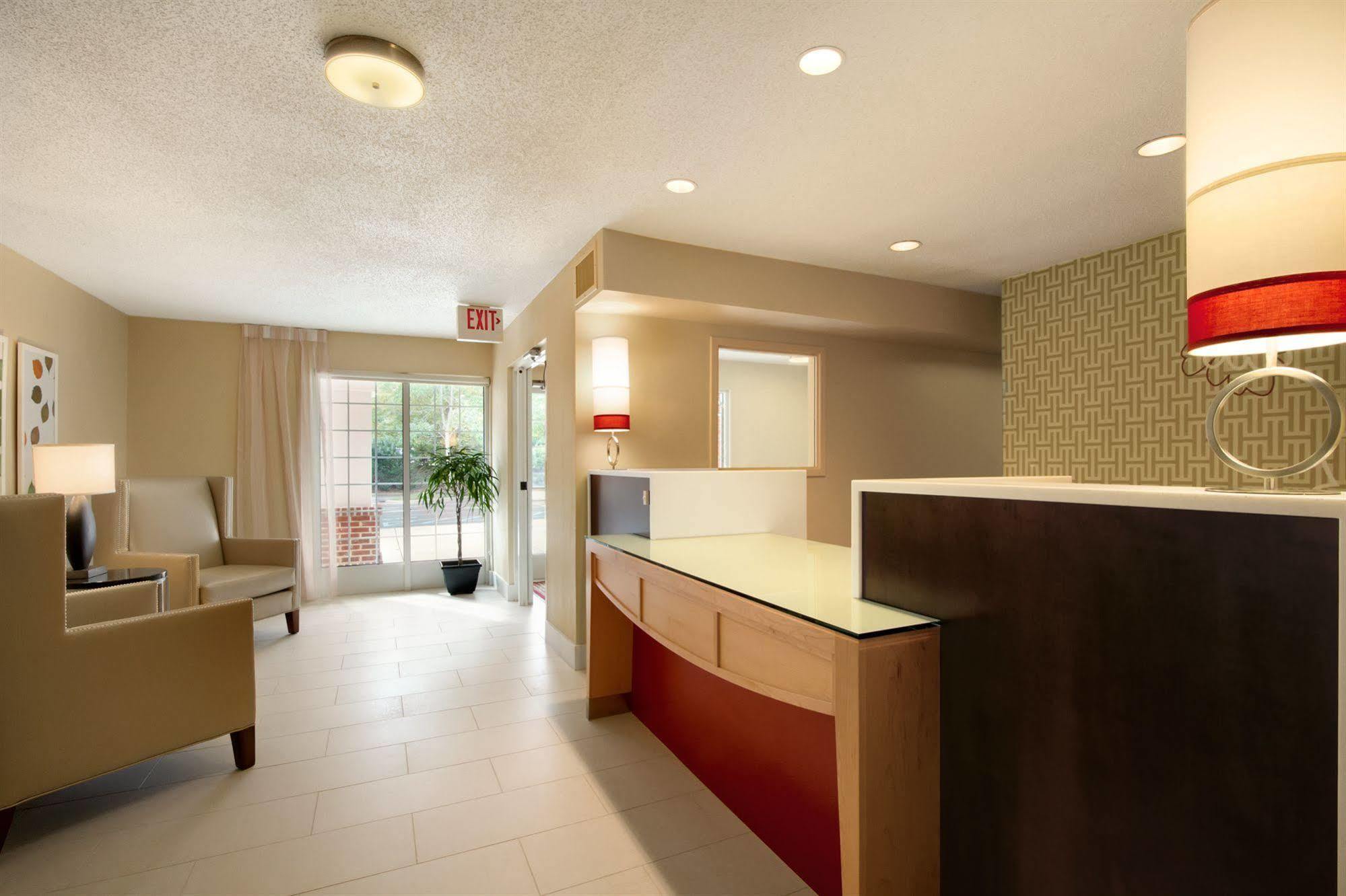 Mainstay Suites Hartford Мериден Экстерьер фото